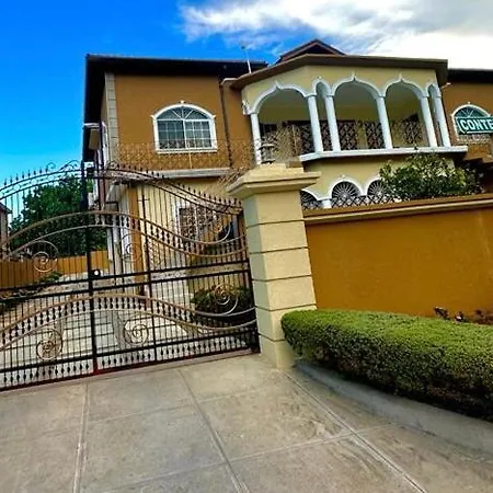 White House By White River Ocho Rios Exterior photo